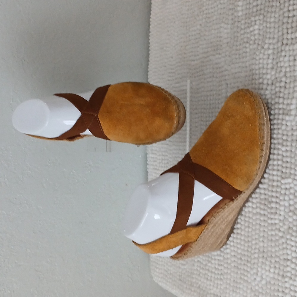 Born Meade Espadrille Wedge